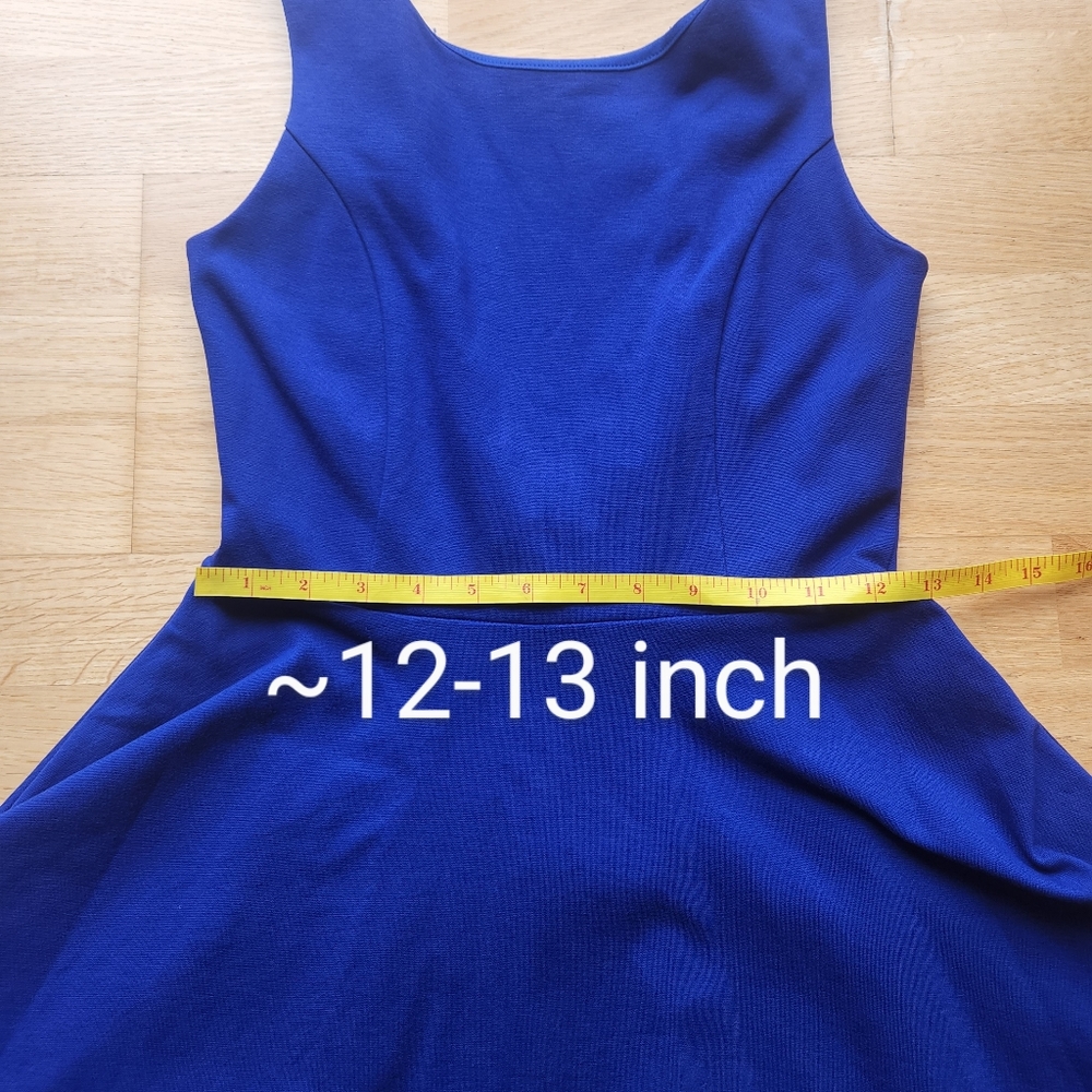 Lulu's Dress - Picture 9 of 10